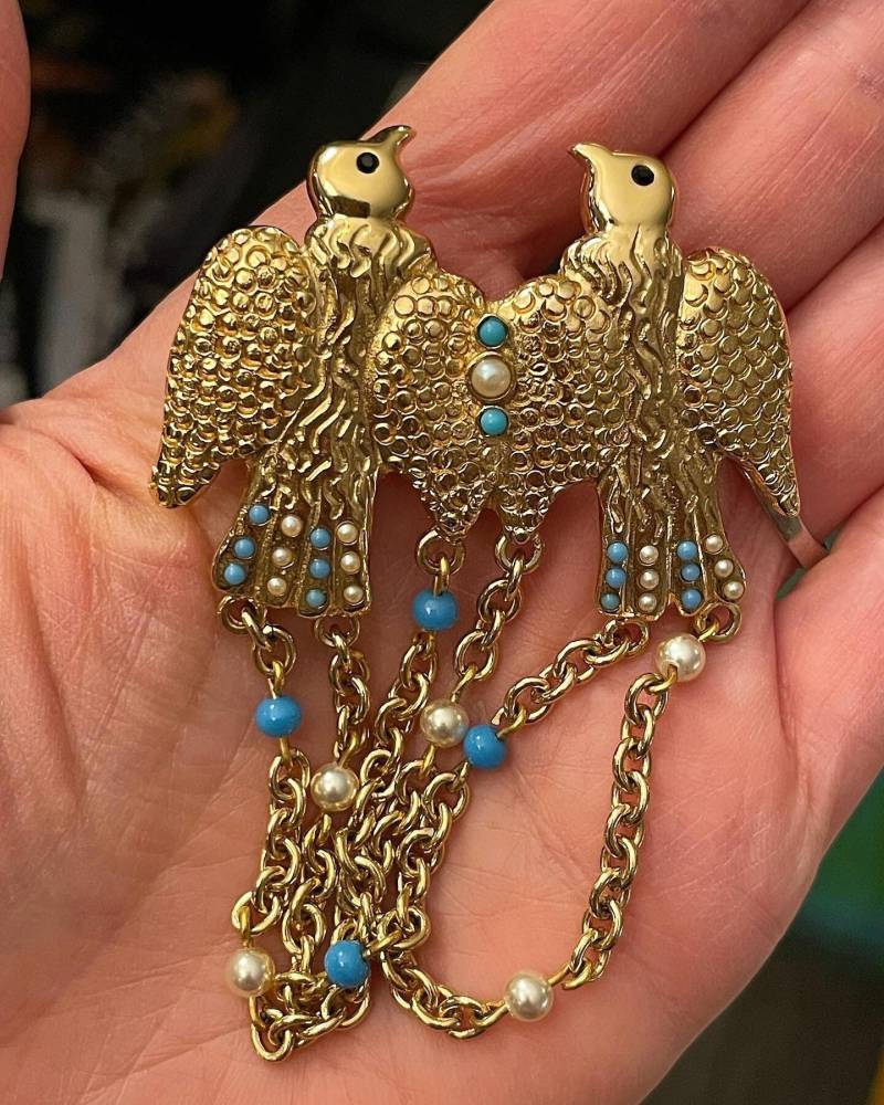 Gontié Paris - Vergoldete Taubenbrosche Aus Bronze, Verziert Mit Kleinen Perlmuttfarbenen Und Türkisfarbenen Perlen - Signiert Nummeriert von SeekMyPicks