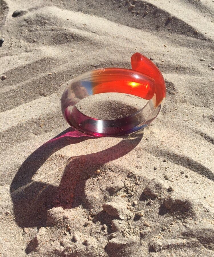 Vintage Furla - Armreif Aus Durchscheinendem Harz, Lila Und Orange #tangy #gay #candy #design #fun #funky #madeinitaly von SeekMyPicks