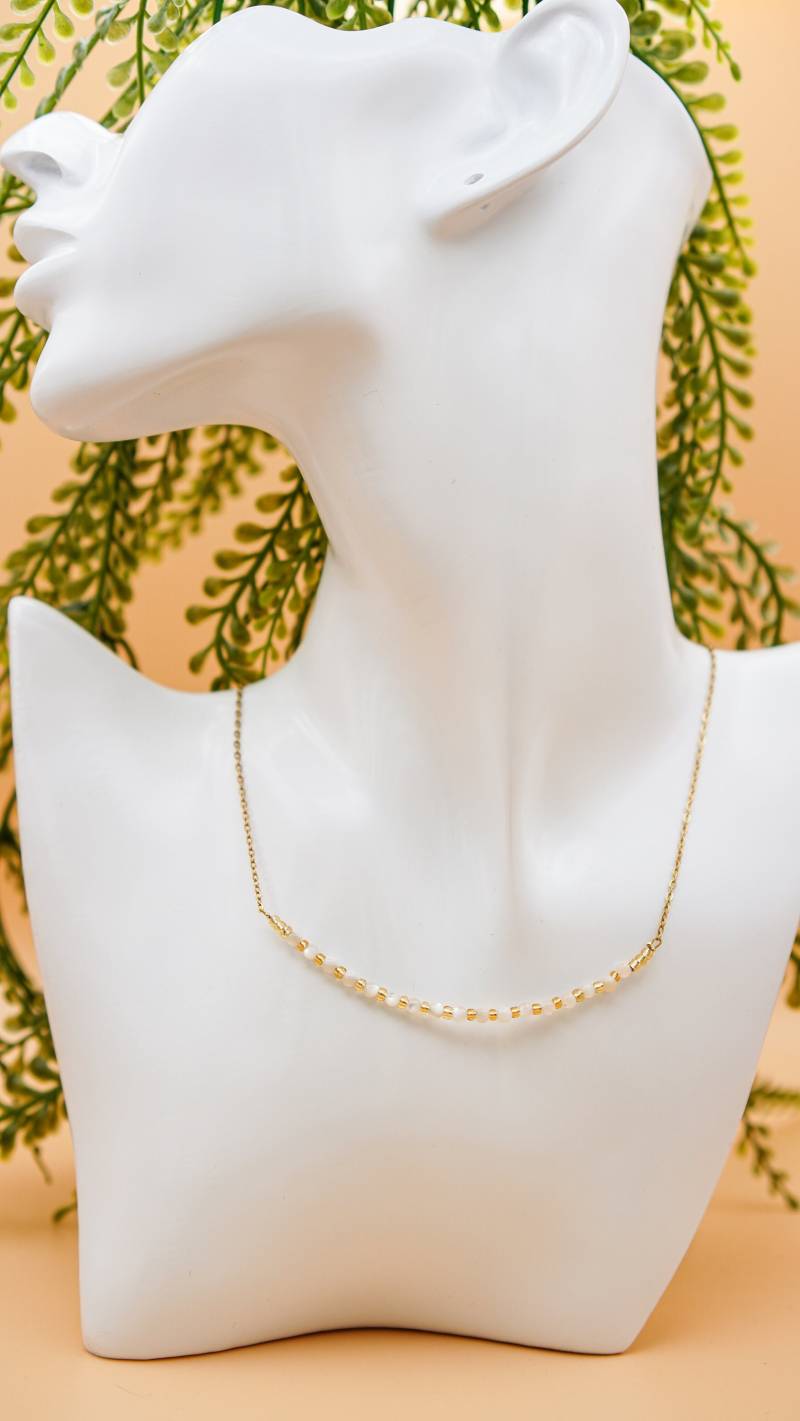 Edelsteinkette Collier Halskette Perlmutt 3mm Edelsteinkette Collier Halskette Perlmutt 3mm von SeelenfreundShop