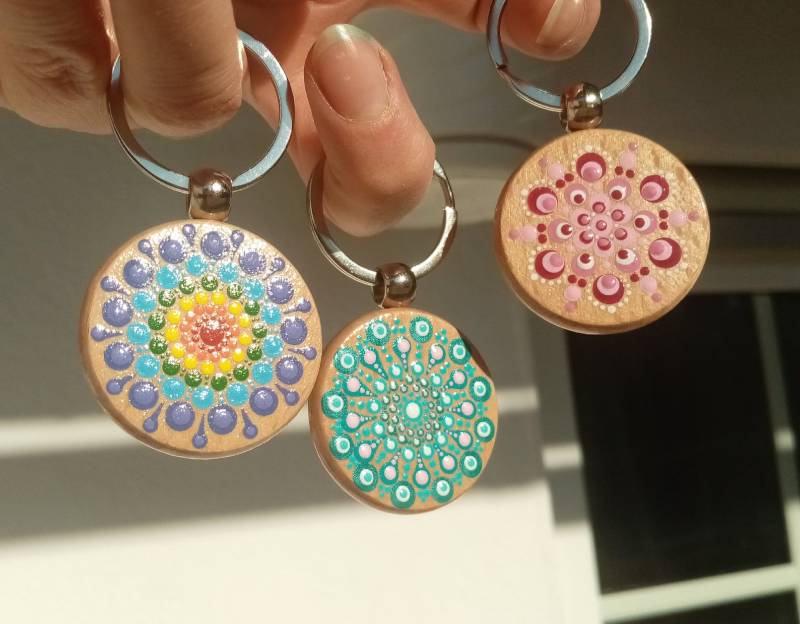 Schlüsselanhänger Aus Holz Mit Mandala, Handbemalt Acrylfarben, Geschenk, Seelensteine Herz, Dotting Art von SeelensteinemitHerz