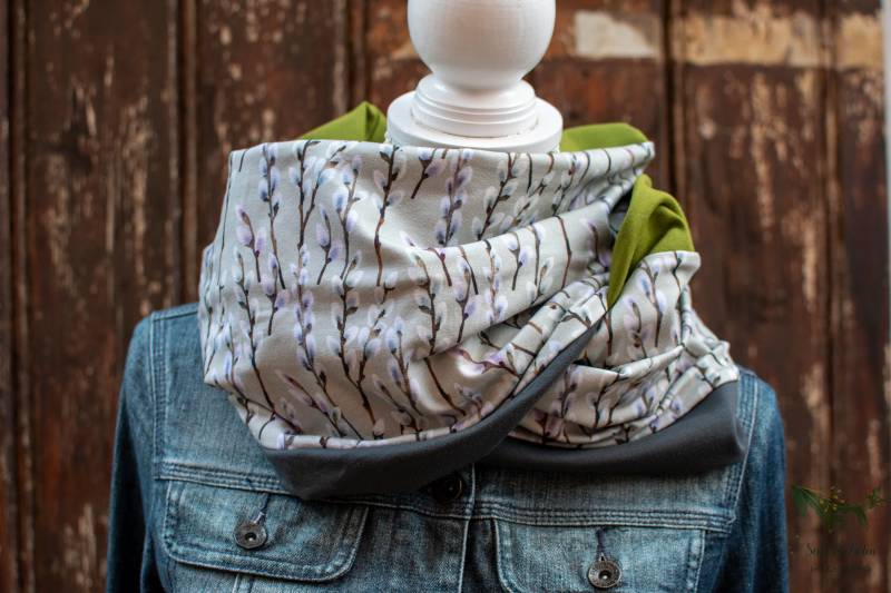 Fawn Xxl Loopschal/Schlauchschal 3-Farbig Weidenkätzchen/ Grau & Grün Weiß von SeeleundFadenShop