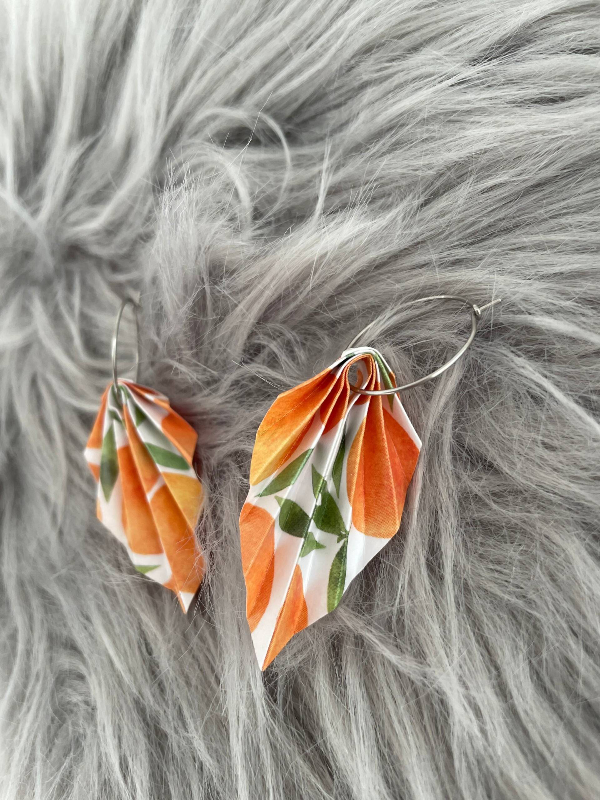 Ohrringe Aus Papier | Origami Creole Orange Und Weiß Orangen von Seemannsanker