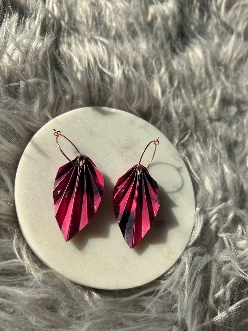 Ohrringe Aus Papier | Origami Creole Pink Beere von Seemannsanker