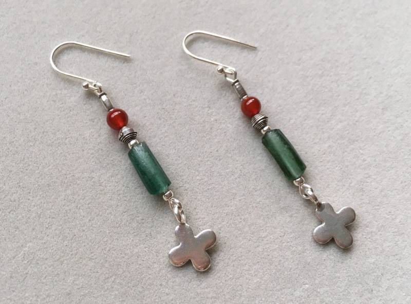 Antike Grünes Glas Ohrringe 925 Sterling Silber Kreuz Rot Achat Ohrringe, Hypoallergen Angelhaken von SeesawDesignStudio