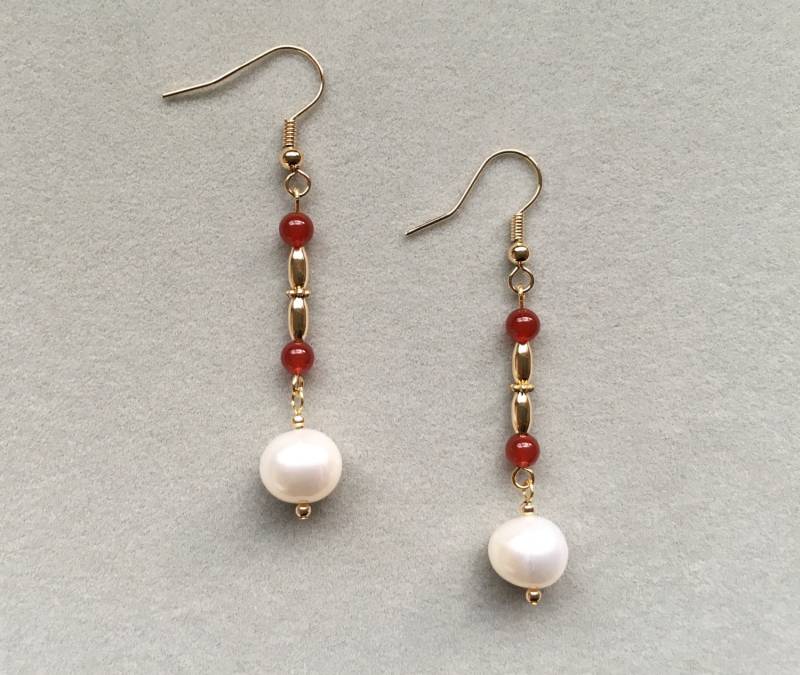 Natürliche Süßwasser Perle Ohrringe, Rote Achat 14K Gold 18K Gefüllten Fisch Zu Haken, Hypoallergen Ohrringe Geschenk Für Sie von SeesawDesignStudio