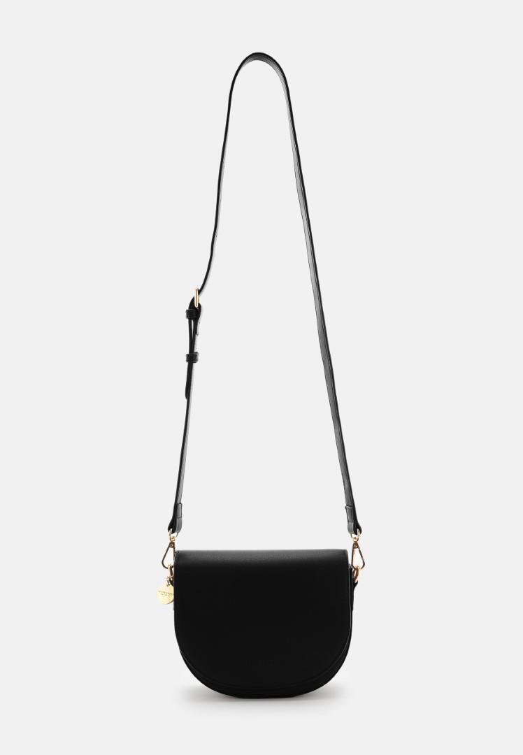 Seidenfelt - Handtasche Mit Überschla Nelma Saddle Black Schwarz von Seidenfelt