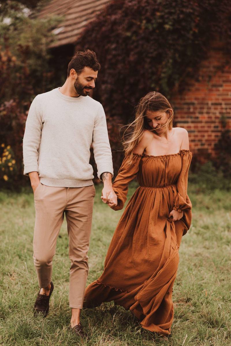 Olena Boho Musselin Umstandskleid Off-Shoulder Photo Prop Olena Boho Musselin Umstandskleid Off-Shoulder Photo Prop von SeilaArtDressesShop