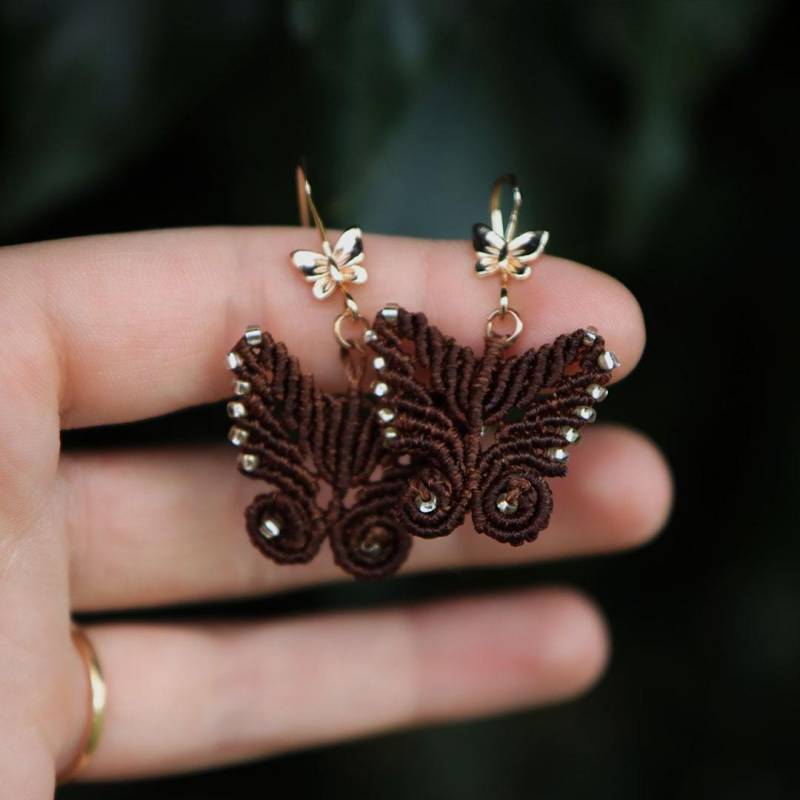 Schmetterling Makramee Ohrringe, 100% Handgemacht, Makrame Ohrringe in Braun, Schmetterlings Ohrringe, Geschenk Für Sie von SeilaCollection