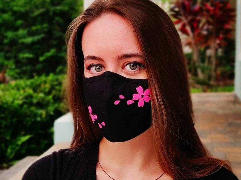 Sakura | Kirschblüte Gesichtsmaske Drei Baumwollschichten, Nasendraht Und Filter von SekaiArt