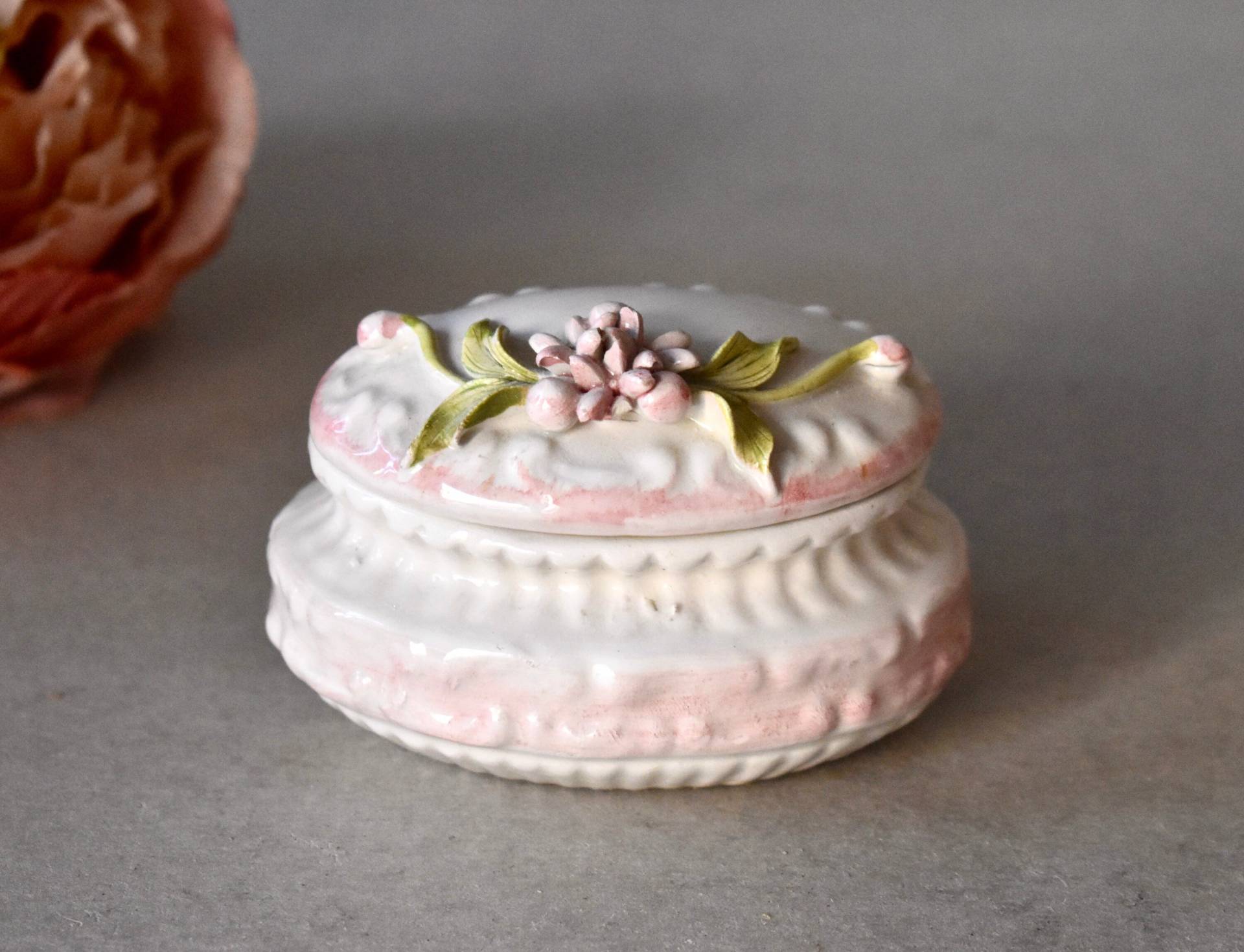 Vintage Keramik Schmuckschatulle Bassano Italien Wohnkultur Retro von SekulidisAntiques