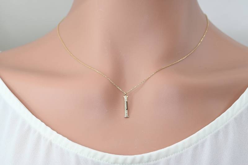 Solid Gold Buchstabe I Halskette Moissanite Initial Anhänger von SelanicaFineJewelry