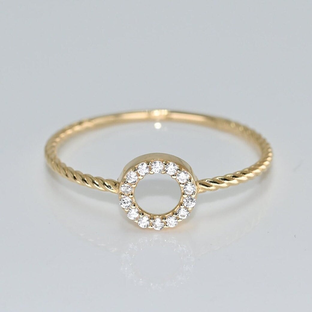 14K Solid Gold Zierlicher Offener Kreis Ring/Echt Runder Moissanite Einzigartiges Design Für Sie Handgemachter Feiner Schmuck Von Selanica von SelanicaFineJewelry