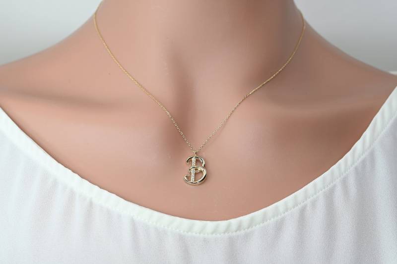 Handgemachte Solide Gold Moissanit B Halskette - Handgemachter Feiner Schmuck von SelanicaFineJewelry