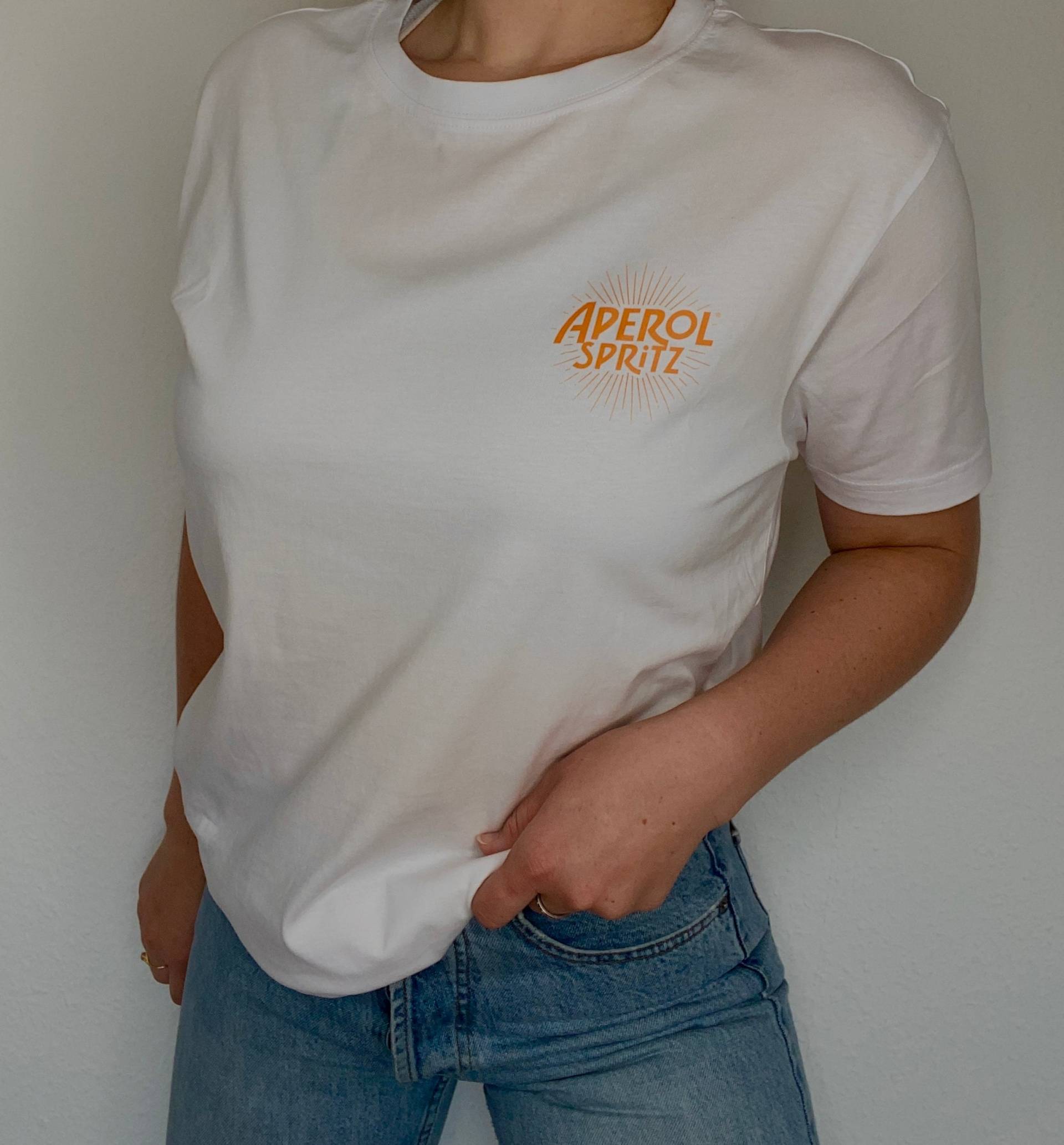 Aperol Spritz T-Shirt/ Bedruckt/ Partnerlook Shirt/ Geschenk Für Frauen/ Männer/ Backprint Shirt Aperol Spritz T-Shirt/ Bedruckt/ Partnerlook Shirt/ Geschenk Für Frauen/ Männer/ Backprint Shirt von SelbstbesticktJL