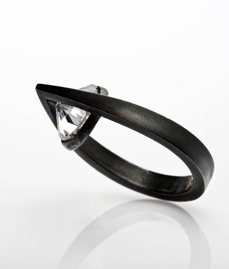 Ein Tropfen Träne Ring Ein Tropfen Träne Ring von SeldaOkutan