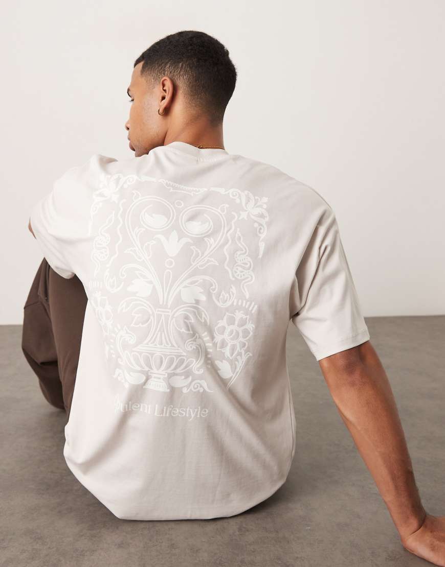 Selected Homme - Oversize-T-Shirt in Beige mit botanischem Rückenprint-Neutral Selected Homme - Oversize-T-Shirt in Beige mit botanischem Rückenprint-Neutral von Selected Homme