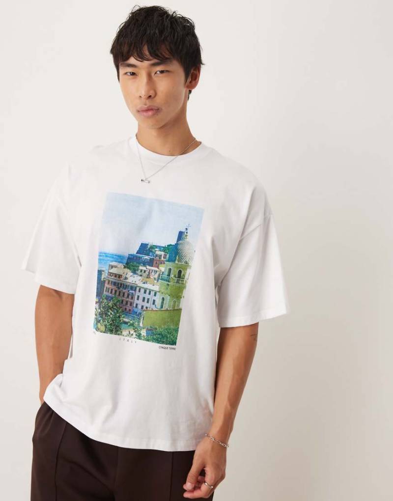 Selected - Oversize-T-Shirt in Weiß mit Landschafts-Print auf der Vorderseite von Selected