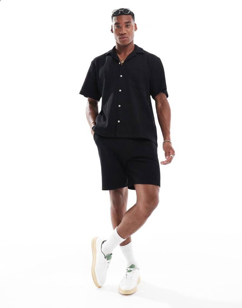 Selected Homme - Shorts in Schwarz mit Waffelstruktur, Kombiteil von Selected
