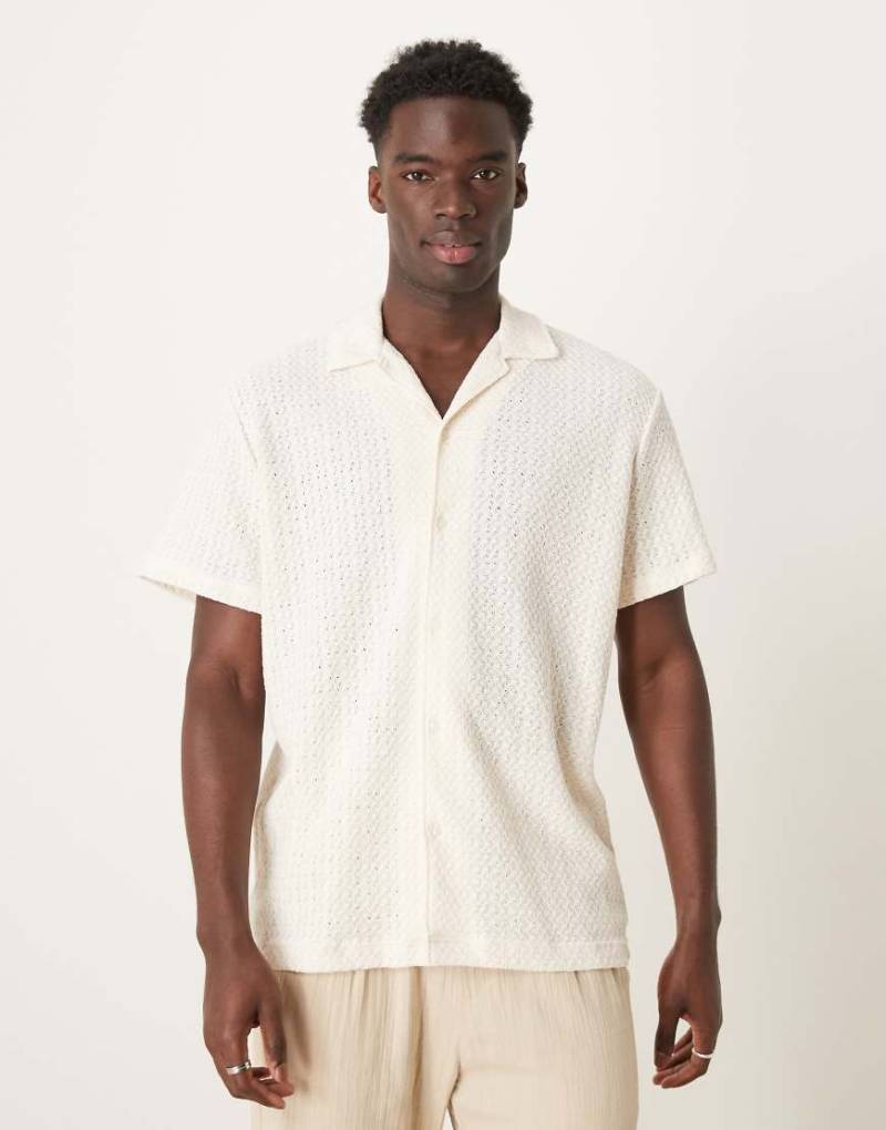 Selected Homme - Strukturiertes Hemd in Cremeweiß mit Reverskragen von Selected Homme