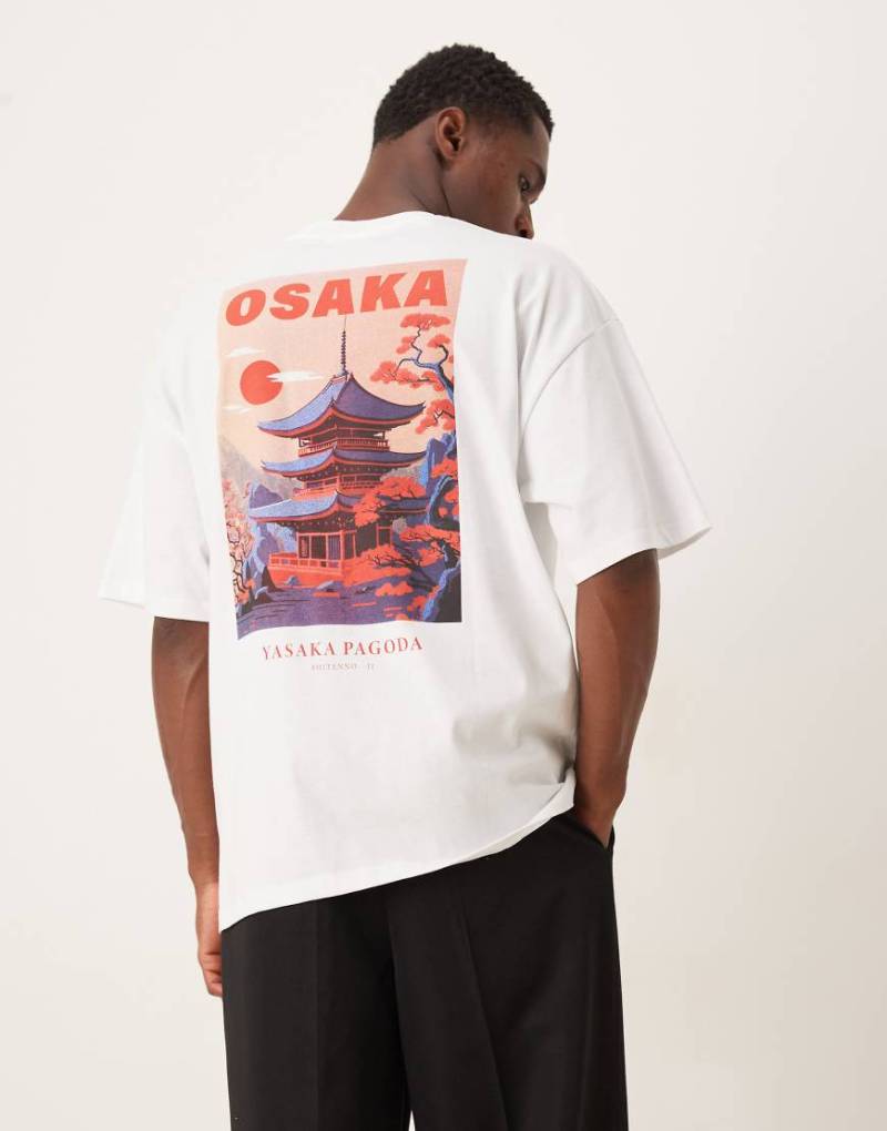 Selected - Oversize-T-Shirt in Weiß mit Japanische-Stadt-Rückenprint von Selected Homme