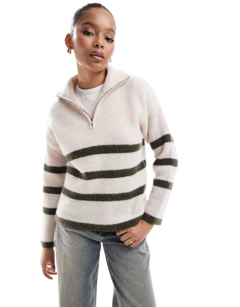 Selected Femme - Strickpullover aus Merino-Wollmischung in Cremeweiß mit grünen Streifen und kurzem Reißverschluss von Selected