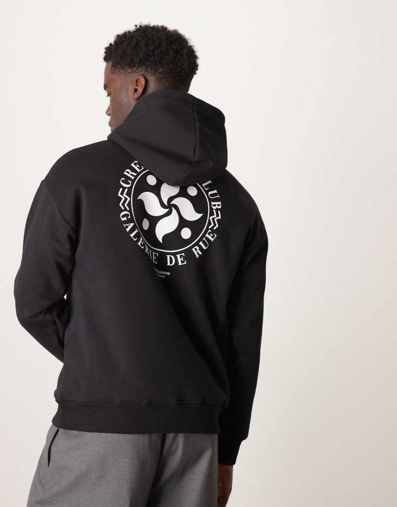 Selected - Oversize-Kapuzenpullover in Schwarz mit rundem Rückenprint von Selected
