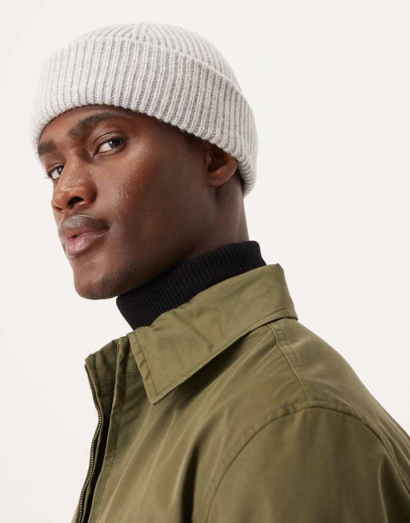 Selected - Strickmütze aus reiner Merinowolle in Hellgrau von Selected