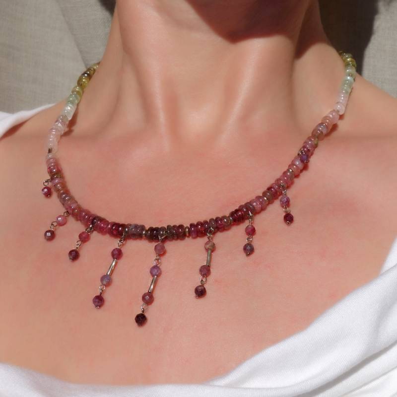 Handgemachte Turmalin Halskette, Multicolor Edelstein Schmuck, Boho Geschenk Für Sie, Regenbogen Rosa Grüne Halskette von SelenaGajsa