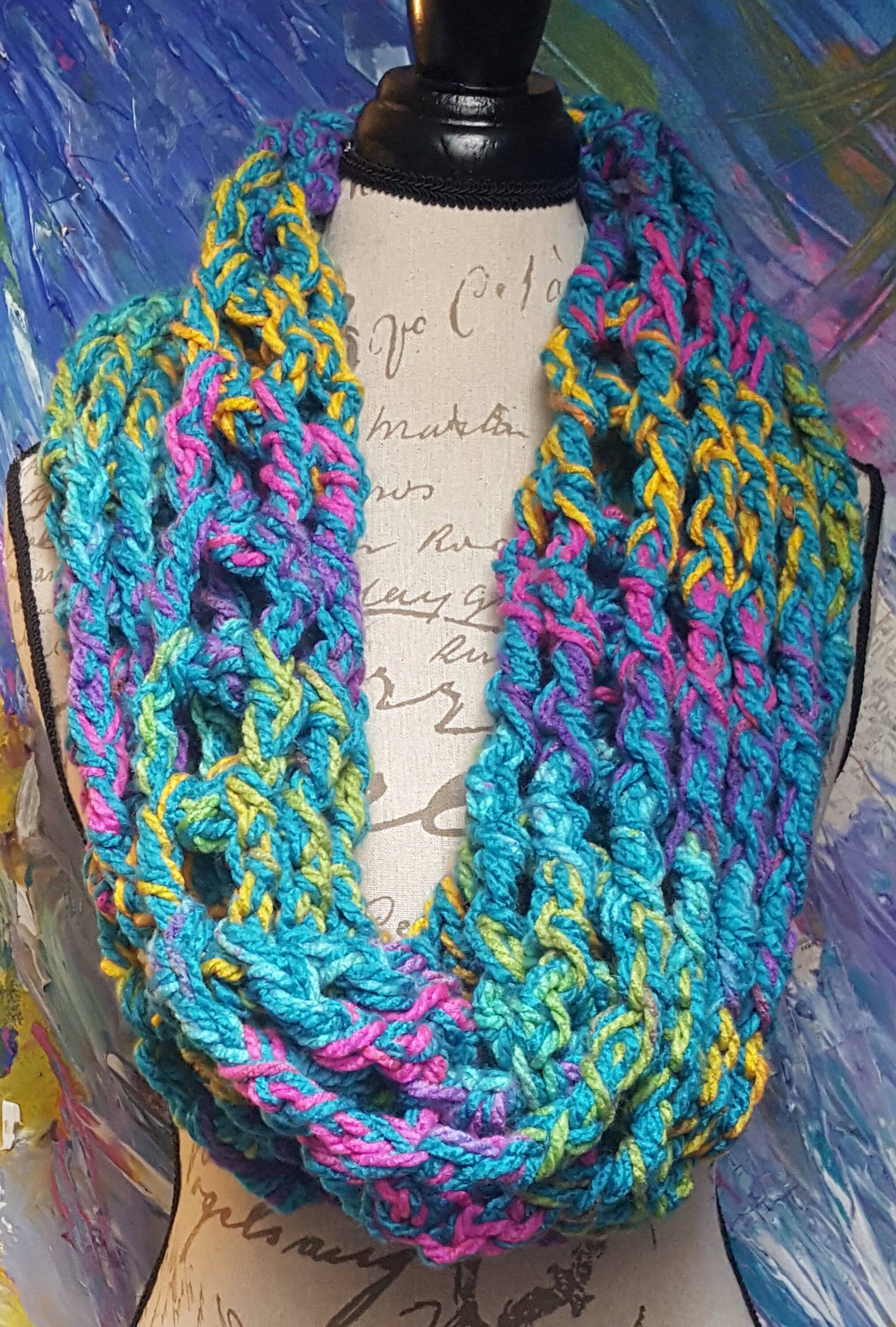 Chunky Große Regenbogen Seil Blau Cowl von SelfCareScarves