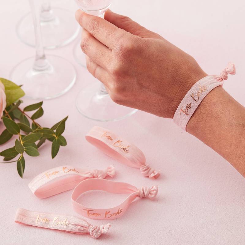5Er Set Team Bride Armbänder | Junggesellinnenabschieds Armband Für Das Braut Rosafarbene Gruppen Oder Haarbänder Frauen Jga 5Er Set Team Bride Armbänder | Junggesellinnenabschieds Armband Für Das Braut Rosafarbene Gruppen Oder Haarbänder Frauen Jga von SelfmadeStudioDe