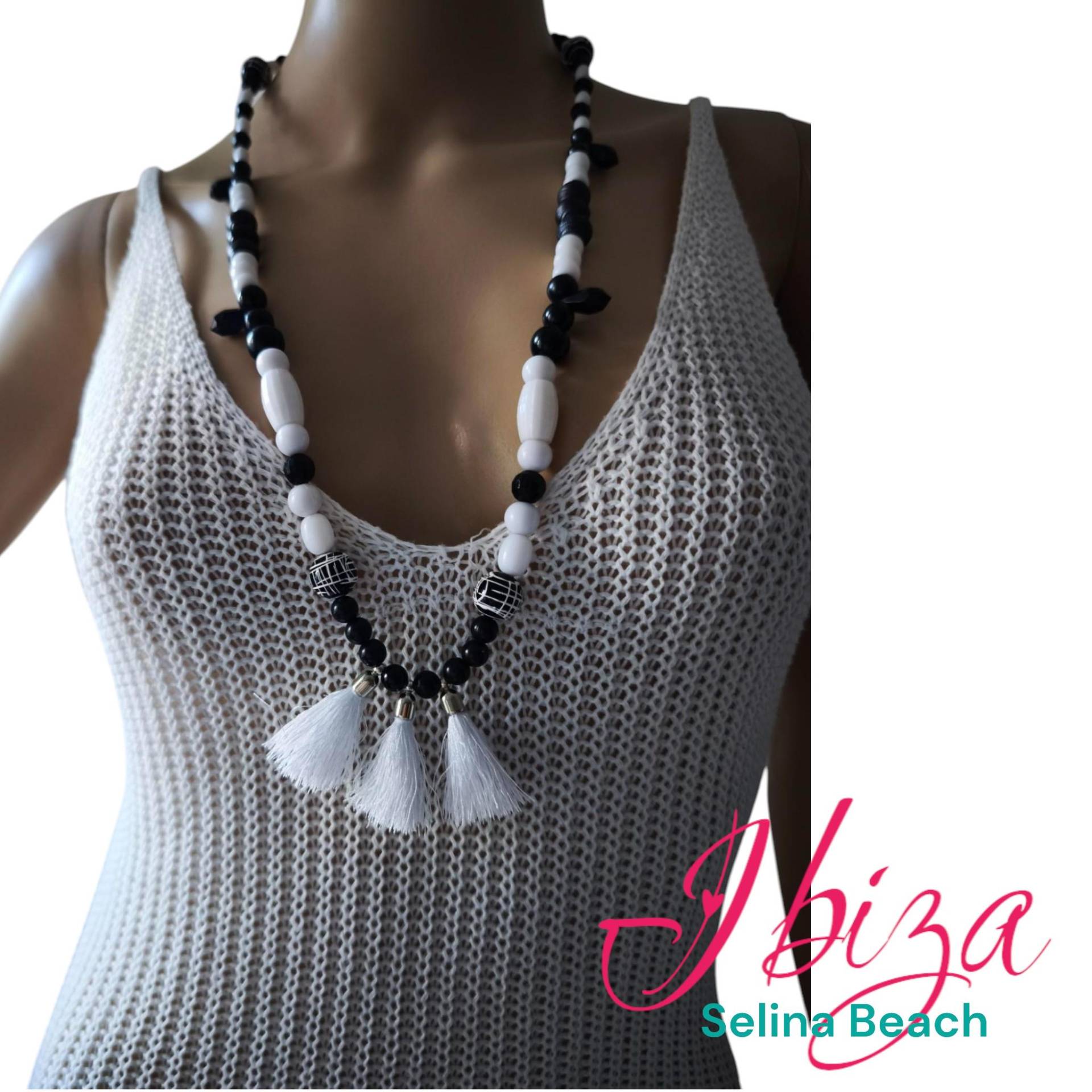 Ibiza Kette Boho Hippie Festival Xl Perlen Quasten White & Black Hand Made von SelinaBeach