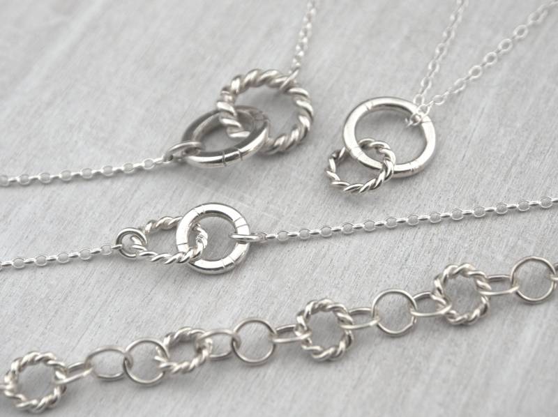 Life Rings Collection, Nautik, Zwei Kreise, Seil, Twist, Ringe, Armband, Anhänger, Doppelringe, Ineinander Verschlungene Kreise Ringe Schmuckset von SelkieJewellery