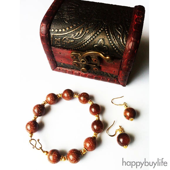 Sale 30% Kostenloser Versand 1972 Seltener Vintage Antiker Schmuck Sunstone Armband & Ohrringe Set Made in Myanmar Free Vintage Box Sale 30% Kostenloser Versand 1972 Seltener Vintage Antiker Schmuck Sunstone Armband & Ohrringe Set Made in Myanmar Free Vintage Box von SellWithSmile