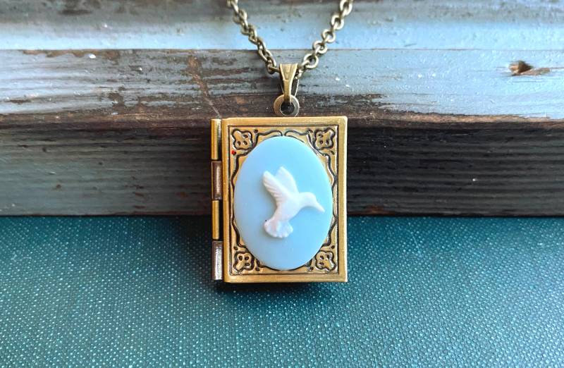 Kolibri Cameo Buch Locket Halskette Vintage Style Liebhaber Geschenk von SelmaDreams