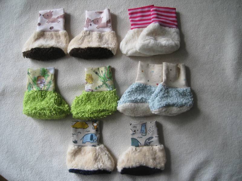 Bio Baby Schuhe, Gr. 62, Motiv Auswahl, Krabbelpuschen, Puschen, Socken, Eichhörnchen, Mäuse von Sembini