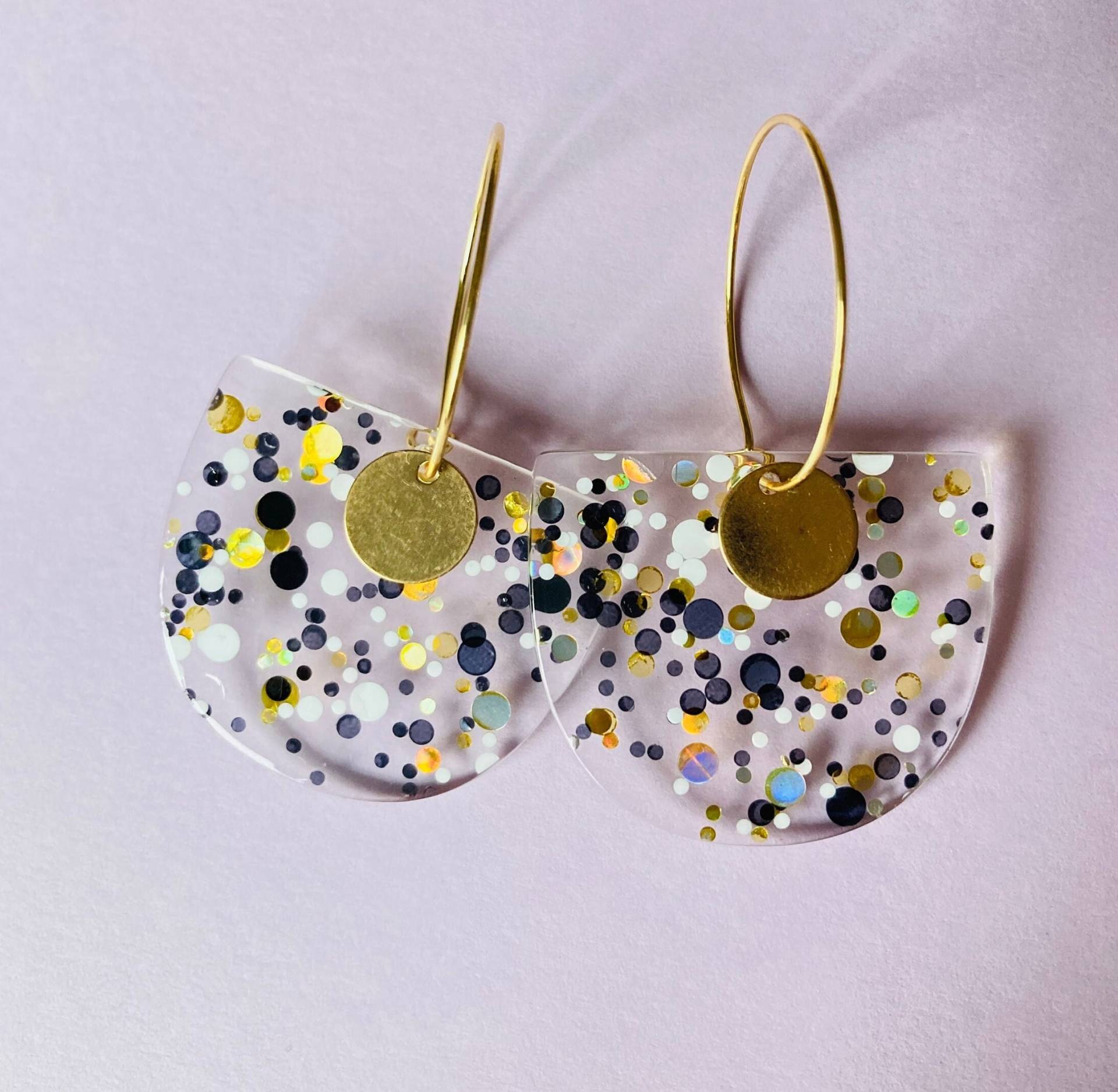 Glitzer Konfetti Ohrringe An Vergoldeten Creolen. Party. Glitzer. Pailletten Glitzer Konfetti Ohrringe An Vergoldeten Creolen. Party. Glitzer. Pailletten von SemicircleDesigns