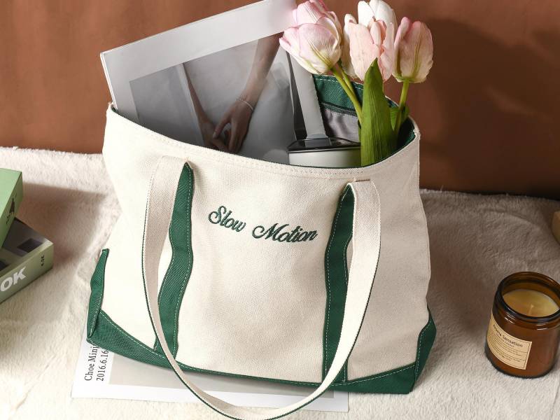 Personalized Bridesmaid Tote Bag, Custom Embroidered Canvas Bag, Tote Bag With Zipper, Name Bag, Bridal Shower Favors, Beach Handbags von SemmlSmiles