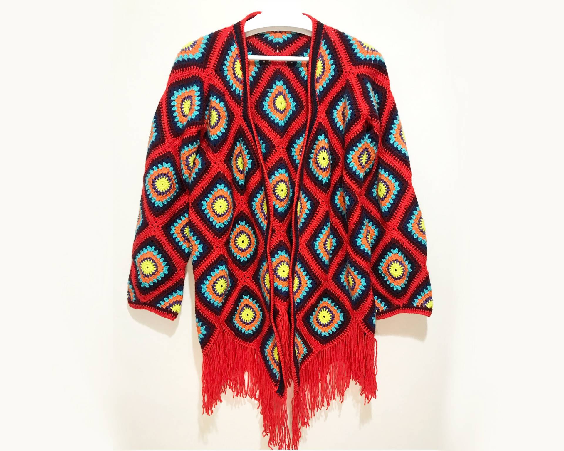 Rote Häkeln Afghan Cardigan Oma Quadrat Baumwolle Patchwork Rote Häkeln Afghan Cardigan Oma Quadrat Baumwolle Patchwork von SenDesignStore