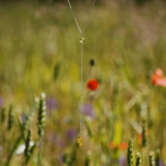 Amber Y Lariat | Y-Drop Halskette Zarte Y-Kette Silver Silber Mit Anhänger Amber-Kreuz von Senerim
