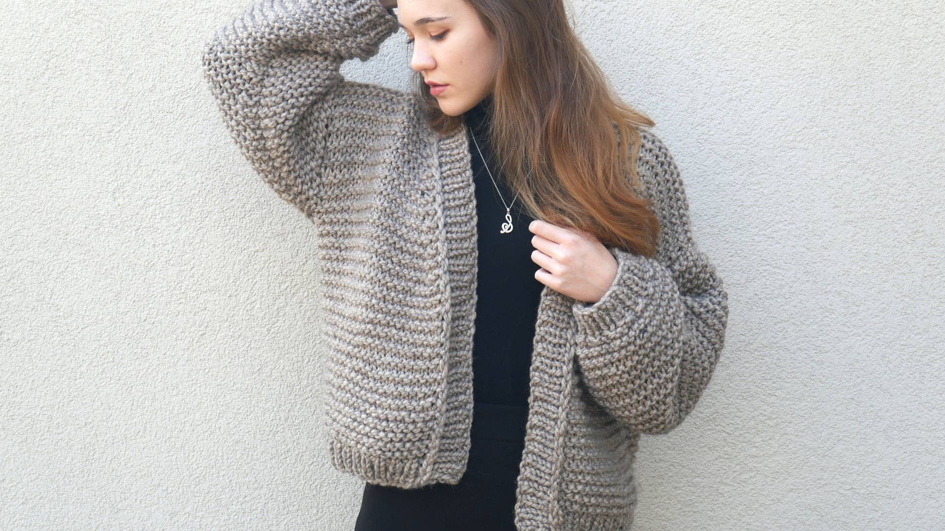 Baggy Beige Cardigan, Bulky Alpaka Wolle Hand Gestrickte Strickjacke, Oversized Chunky Strickjacke von SenseAndEmotions