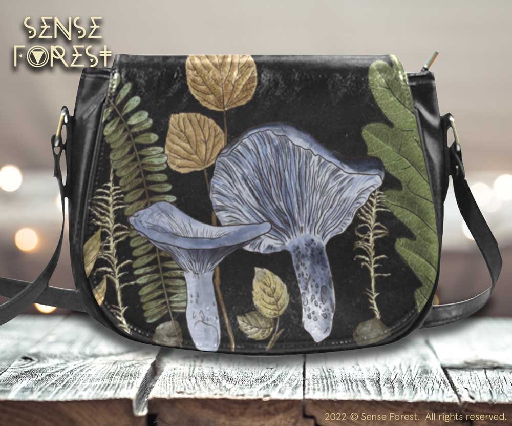 Cottagecore Indigo Milk Cap Pilz Vegan Leder Satteltasche, Forest Witch Crossbody Pu Umhängetasche Gothic Tasche, Dark Kawaii Goth von SenseForest