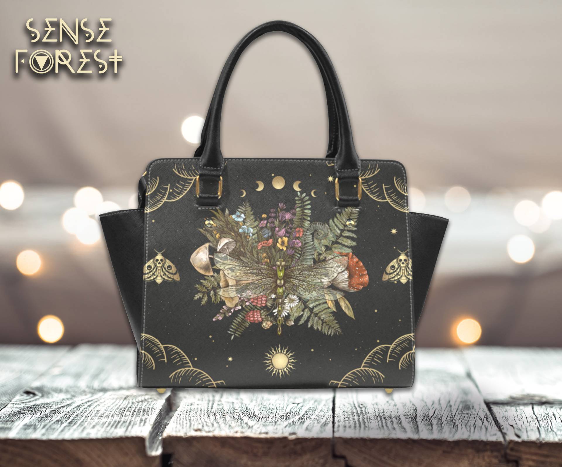 Premium Boho Schwarz Vegan Leder Trapez Handtasche, Frauen Wald Hexe Mondphase Tasche, Niedliche Pu-Leder Top-Griff, Süße Goth Hippies Geschenk von SenseForest