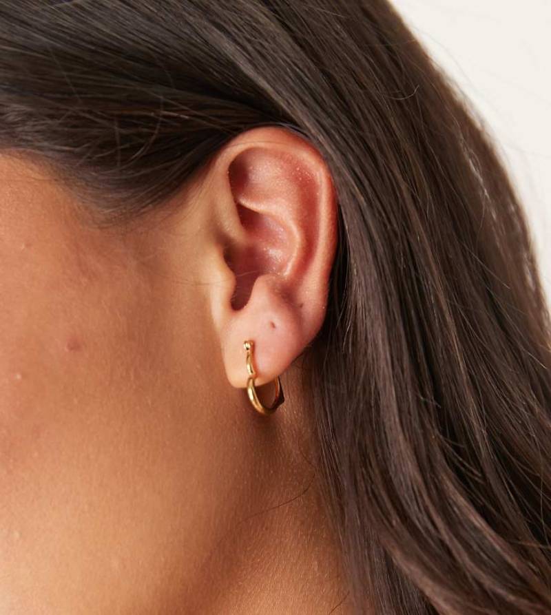 Seol + Gold - Herzförmige Creolen aus 18-karätigem Gold-Vermeil-Goldfarben von Seol + Gold