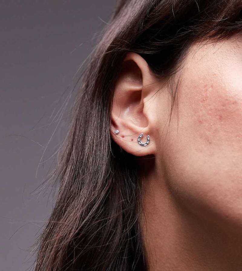Seol + Gold - Ohrstecker aus Sterlingsilber mit Hufeisen-Design von Seol + Gold