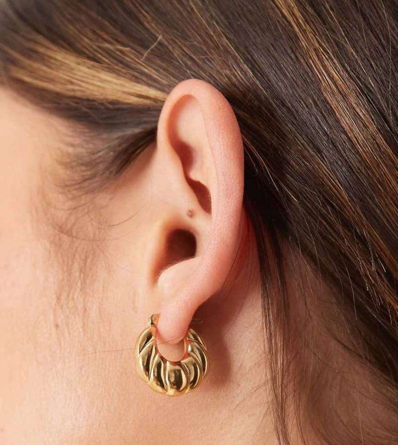 Seol + Gold - Unregelmäßig geformte Vintage-Creolen aus 18-Karat-Goldvermeil-Goldfarben von Seol + Gold
