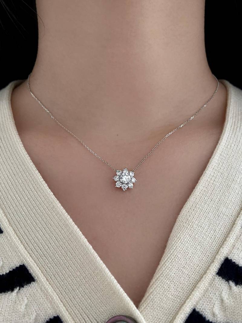 1 Karat Labor Gewachsene Diamant Halskette 18K Gelbgold Sonnenblume Anhänger | Igi Zertifiziert von SerenDiamonds