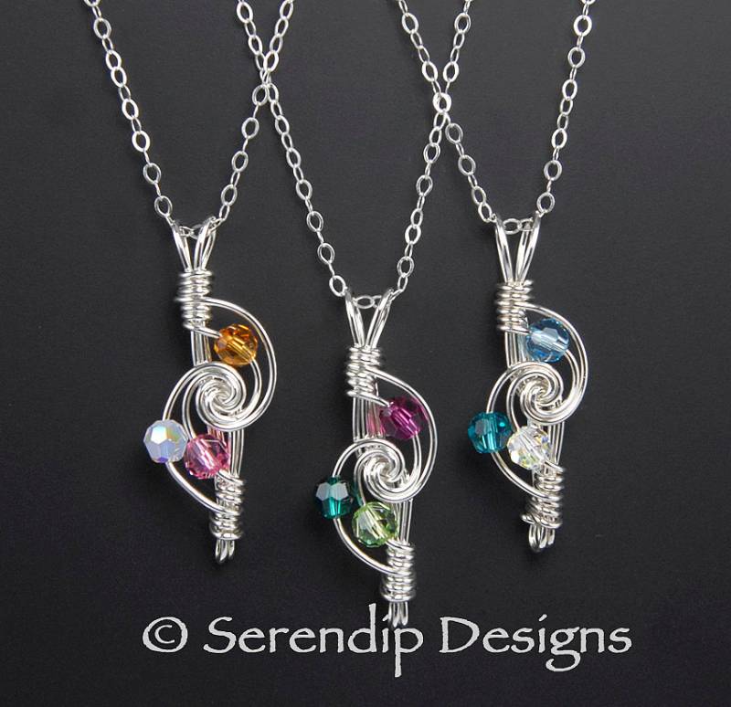 Familie Anhänger, Sterling Silber Drei Birthstones Mütter Crystal Custom 3 Birthstone Halskette, Argentium Anhänger Familie Anhänger, Sterling Silber Drei Birthstones Mütter Crystal Custom 3 Birthstone Halskette, Argentium Anhänger von SerendipDesignsJewel