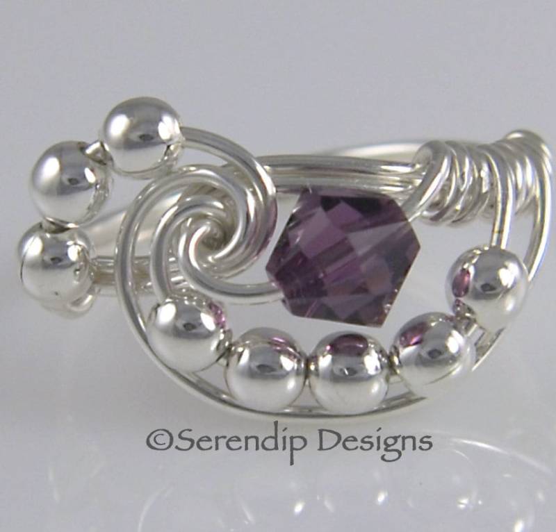 Februar Birthstone Ring, Draht Gewickelt Sterling Silber Amethyst Swarovski Crystal Galaxy Argentium Drahtring Februar Birthstone Ring, Draht Gewickelt Sterling Silber Amethyst Swarovski Crystal Galaxy Argentium Drahtring von SerendipDesignsJewel
