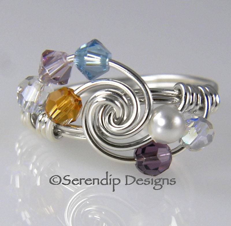 Großmütter Ring Mütter Ring, Sieben Birthstone Argentium Sterlingsilber 7 Swarovskikristallen Mr7-4 Großmütter Ring Mütter Ring, Sieben Birthstone Argentium Sterlingsilber 7 Swarovskikristallen Mr7-4 von SerendipDesignsJewel