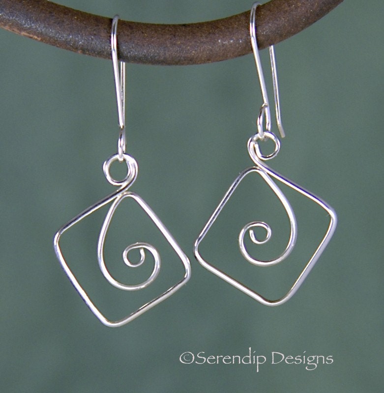 Platz Spirale Silber Ohrringe, Argentium Quadrat Spiral Ohrringe Se58 von SerendipDesignsJewel